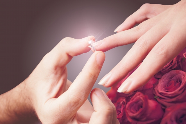 人気ブランドからみる結婚指輪の選び方と注意点